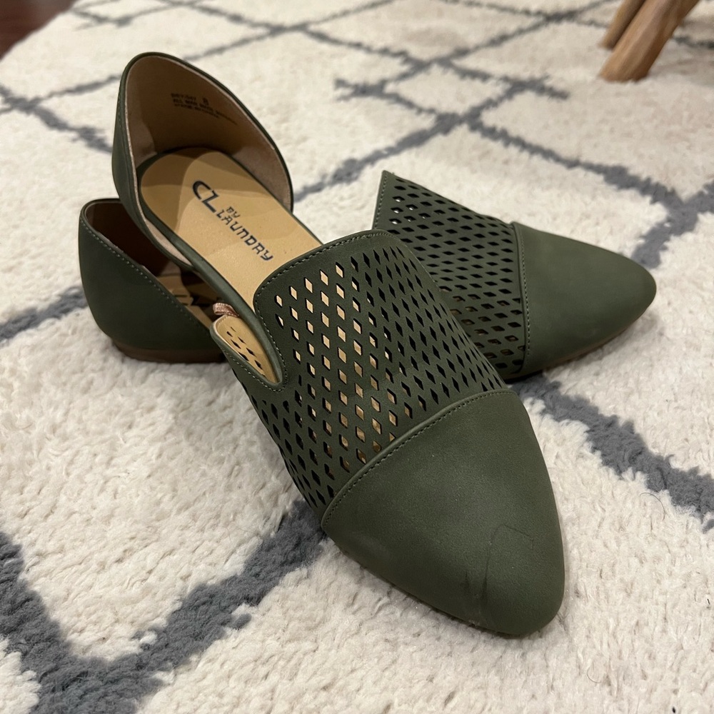 CL by Laundry Olive Flats. Size 8. Used in good condition.